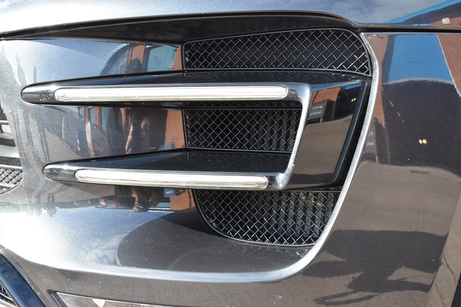 Porsche Macan GTS 2019-Facelift Front Grille Facelift Set - Image 5