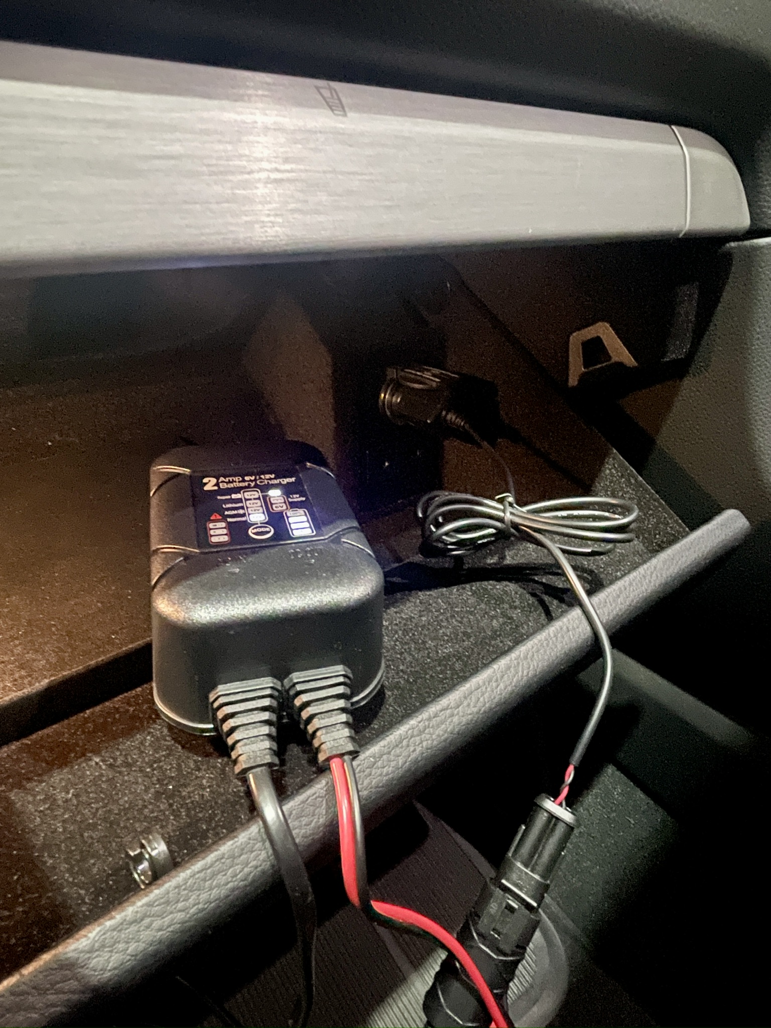 Porsche Battery Essential 6-12V 2amp Maintenance-Charging Made Easy (SKU:03-061) - Image 6