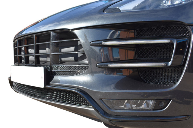 Porsche Macan TURBO Front Grille 2014–2018 (SKU:ZPR85014B)